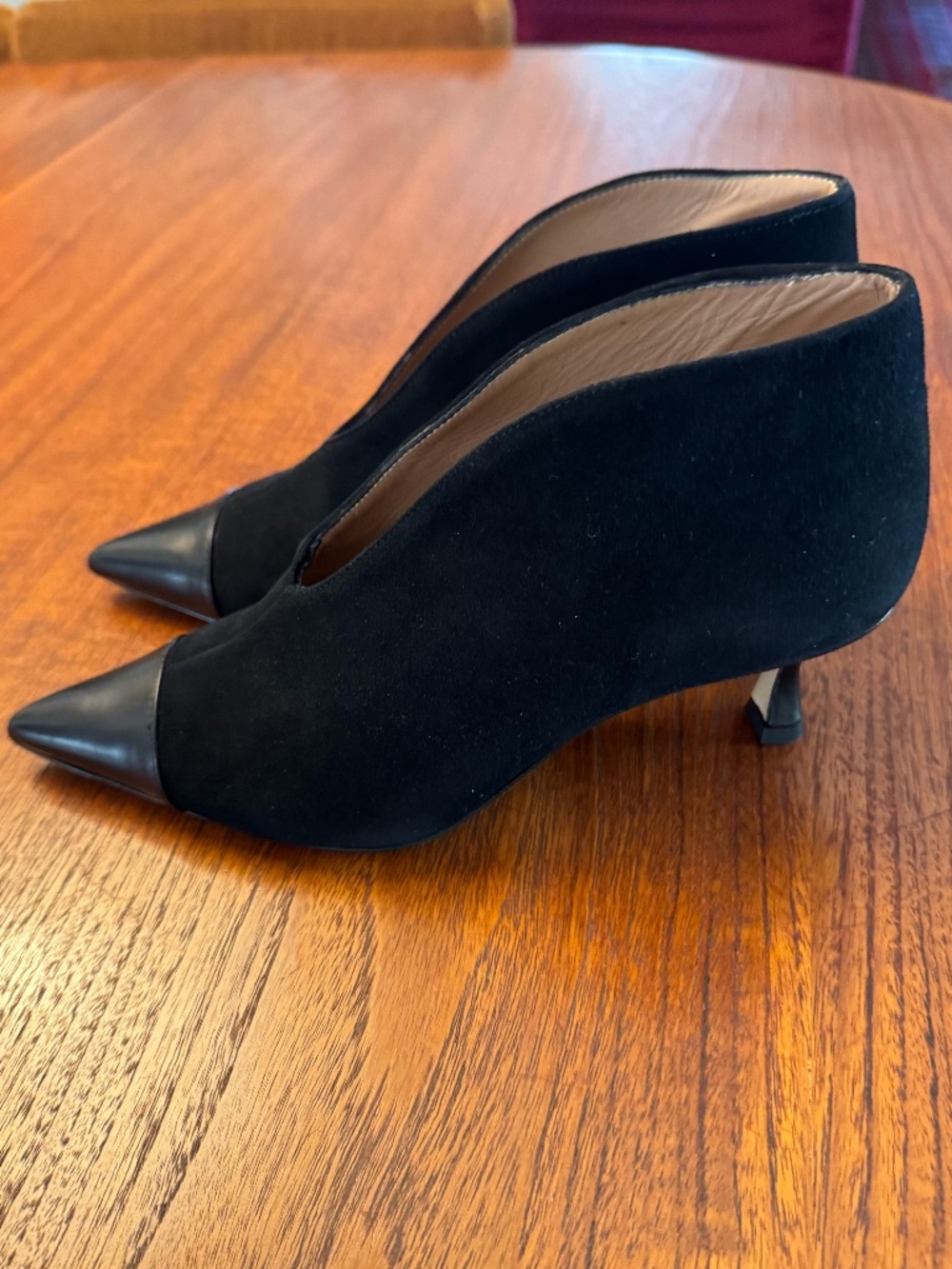 Black suede booties with leather tips - Size 39
